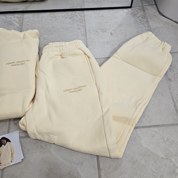 Canary Yellow Pastel Jogger Set— Comfort Collection Medium/small - Picture 4 of 11